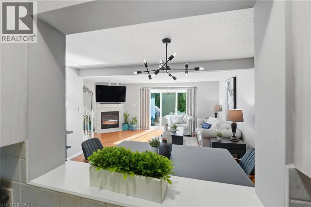 55 KERMAN Avenue Unit# 9, #9