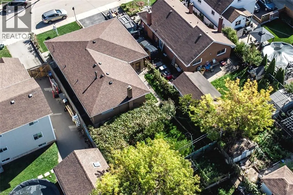 31 ADAIR Avenue