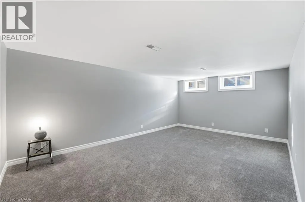 37 KENSINGTON Avenue