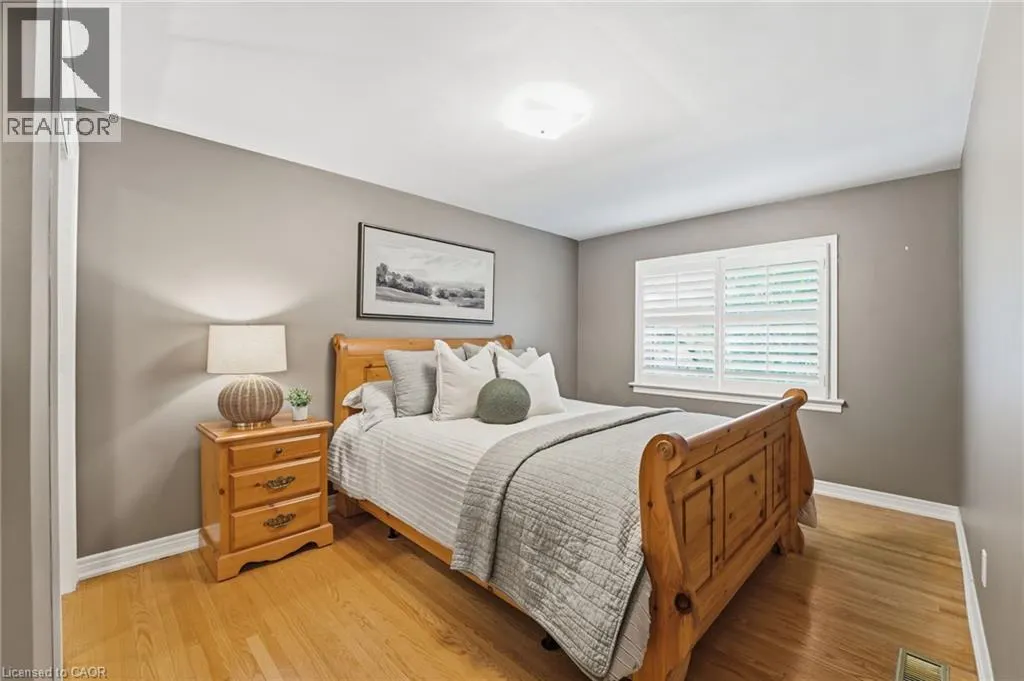 37 KENSINGTON Avenue