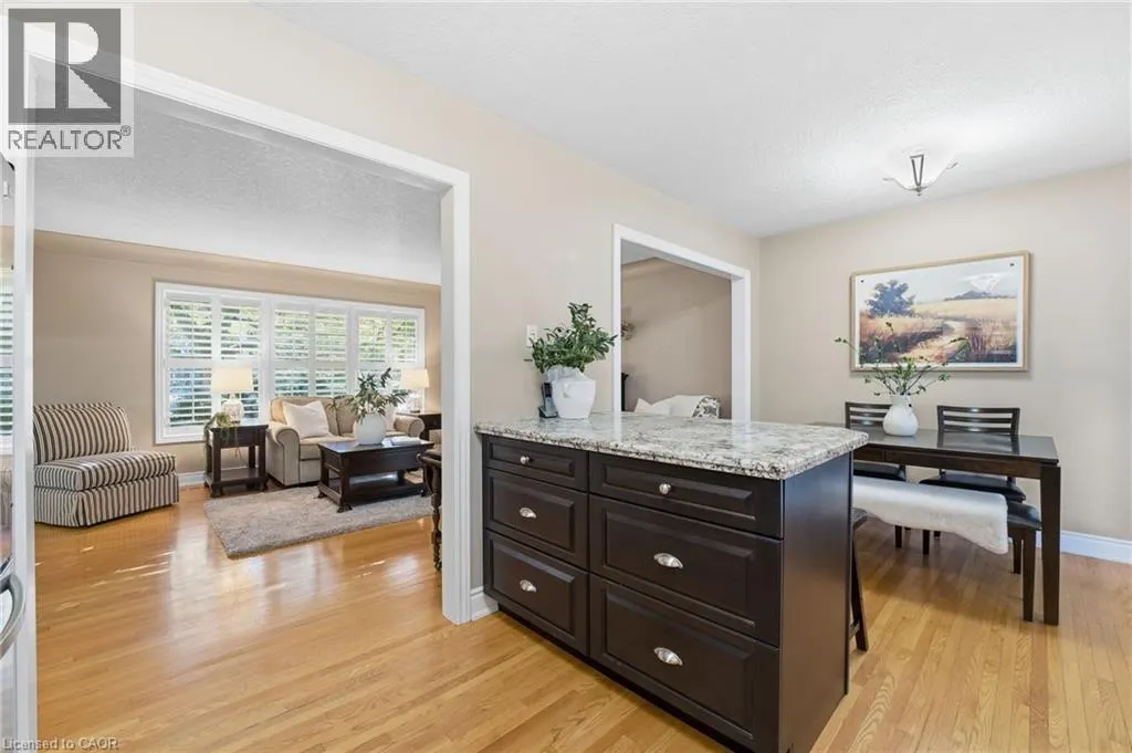 37 KENSINGTON Avenue