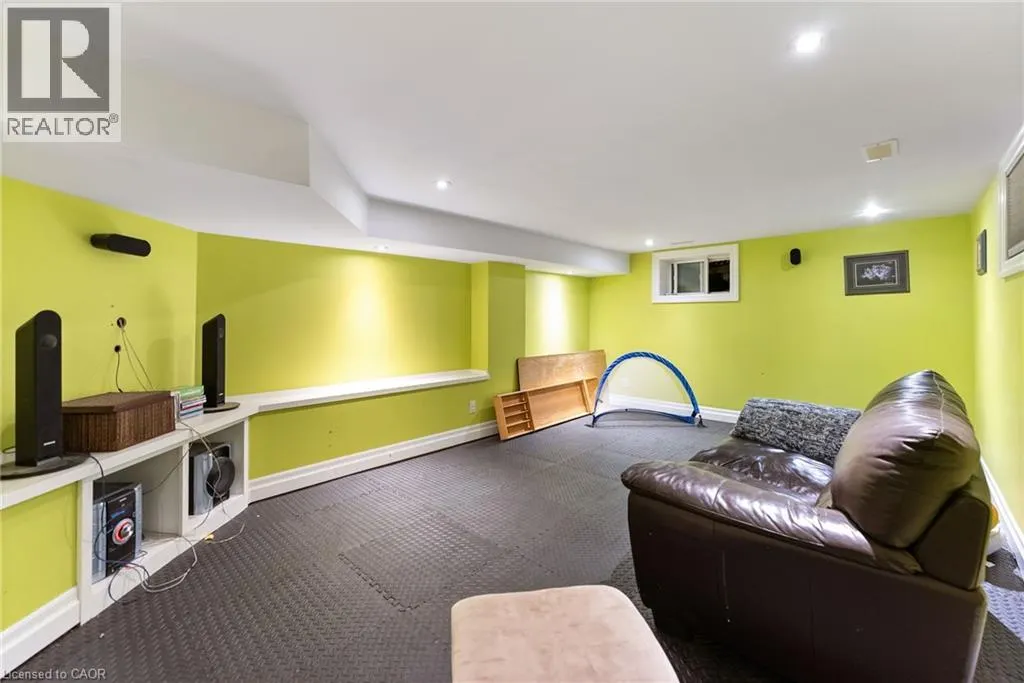 374 SYDENHAM Road