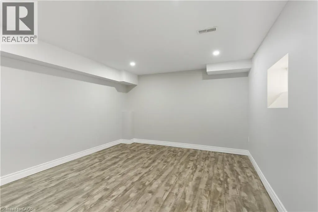 18 ANGELA Crescent