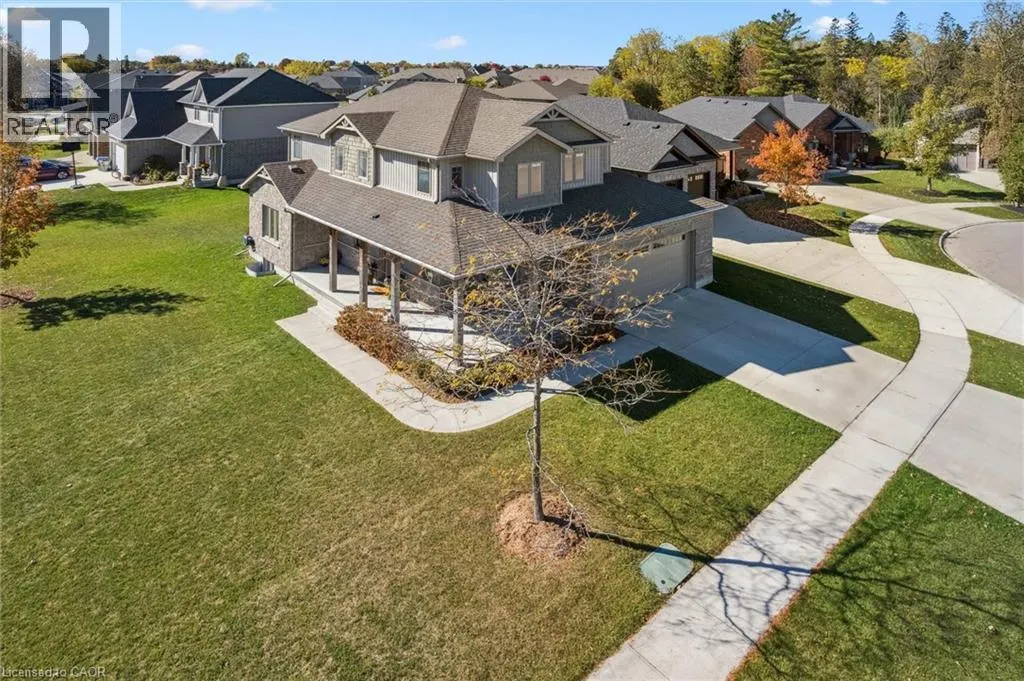 8 GRIFFITH Court