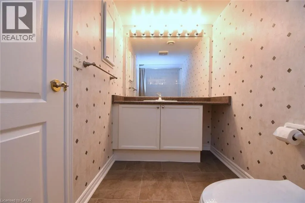 600 SILVERBIRCH Boulevard Unit# 102, #102
