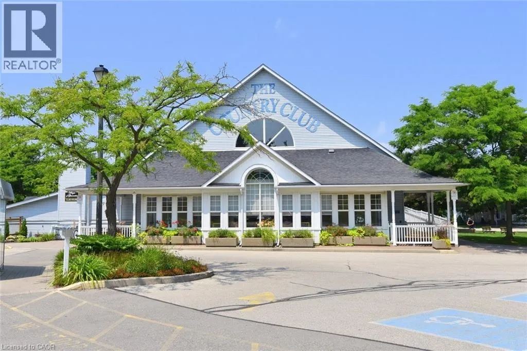 600 SILVERBIRCH Boulevard Unit# 102, #102
