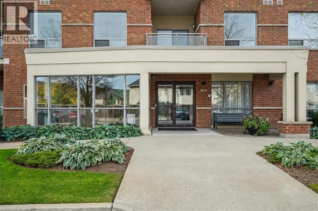 5070 FAIRVIEW Street Unit# 102, #102