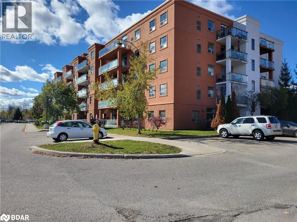 85 BARRIE Road Unit# 411, #411