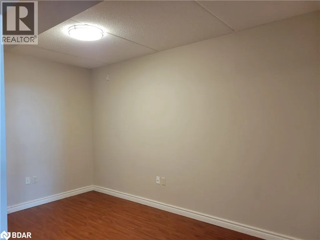 85 BARRIE Road Unit# 411, #411