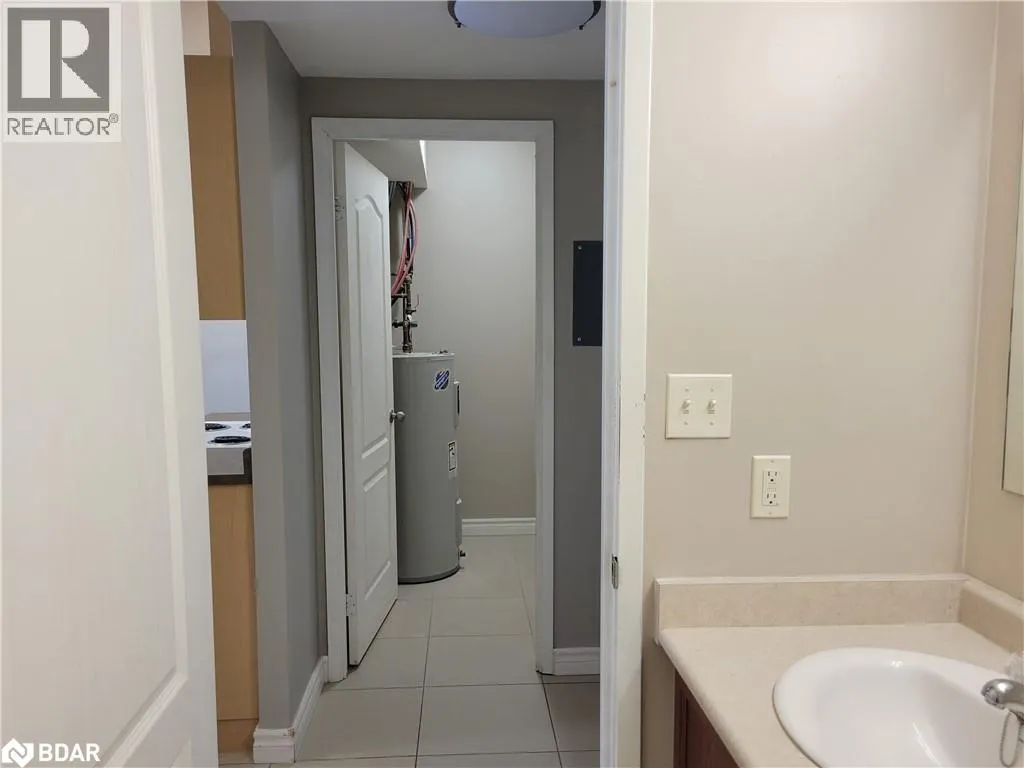85 BARRIE Road Unit# 411, #411