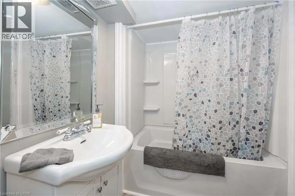 31 DIEPPE Avenue Unit# Lower, #Lower