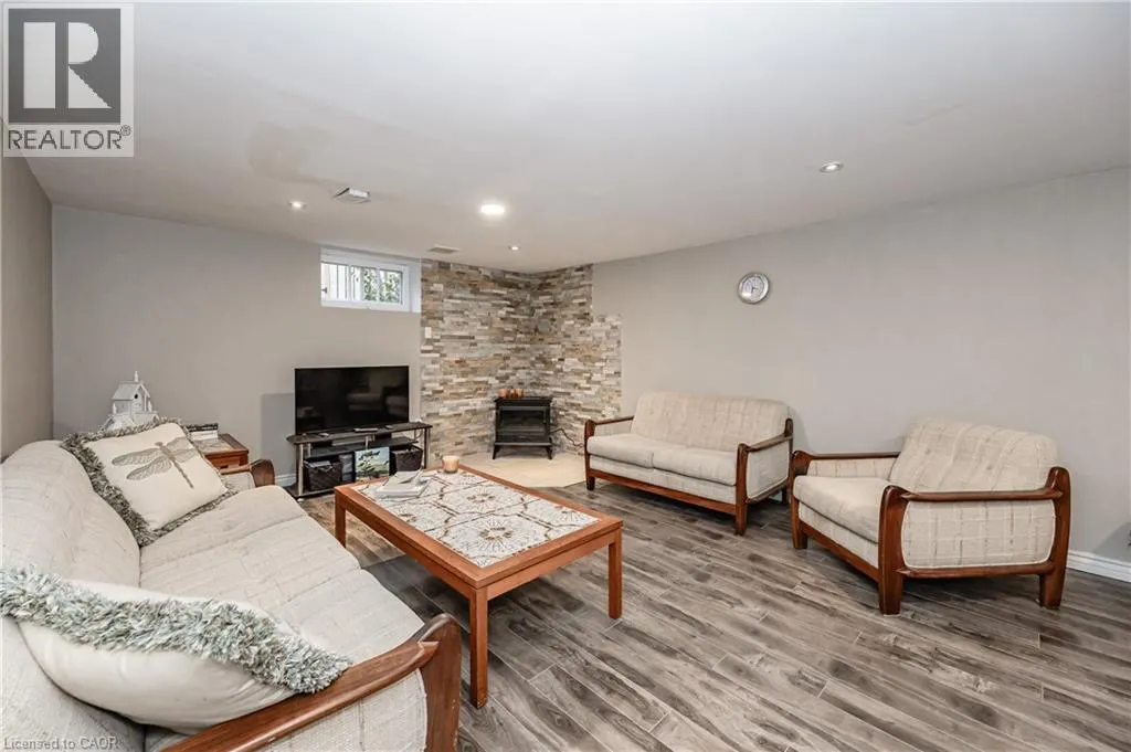 31 DIEPPE Avenue Unit# Lower, #Lower