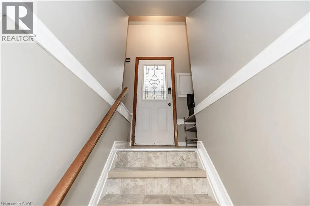 31 DIEPPE Avenue Unit# Lower, #Lower