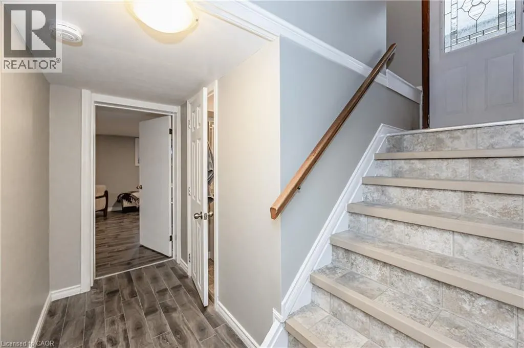 31 DIEPPE Avenue Unit# Lower, #Lower