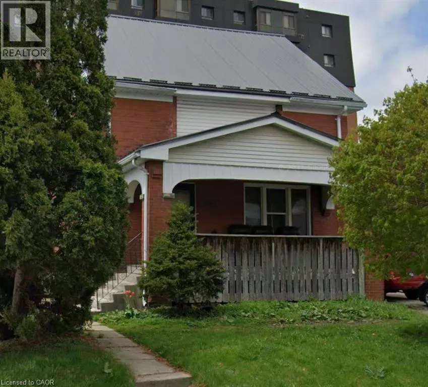 179 REGINA Street N