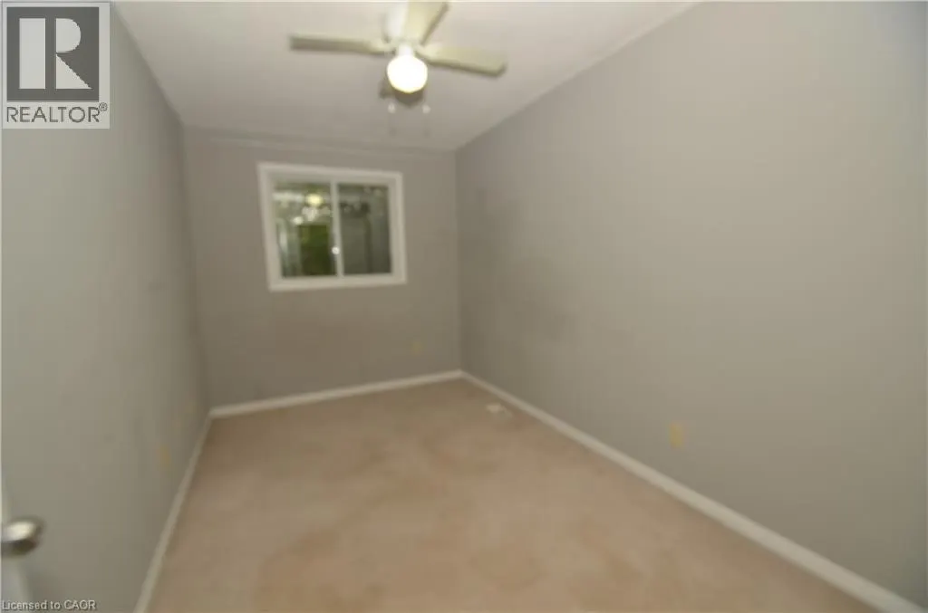 25 DEVINE Crescent