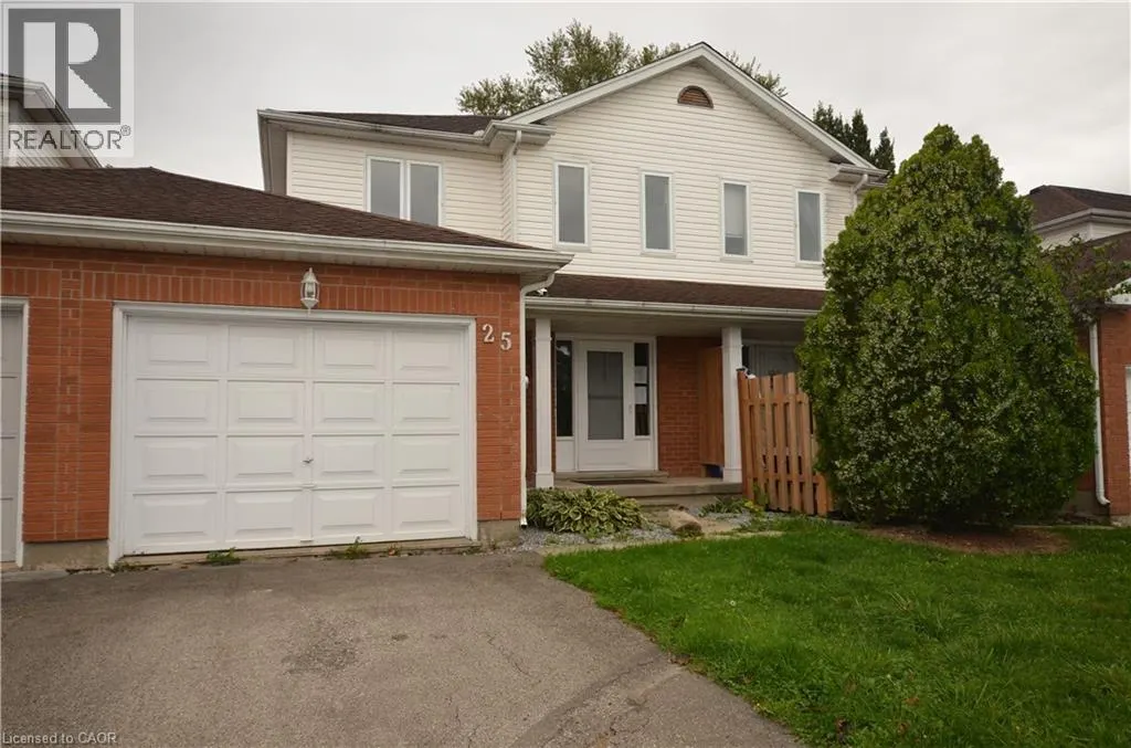 25 DEVINE Crescent