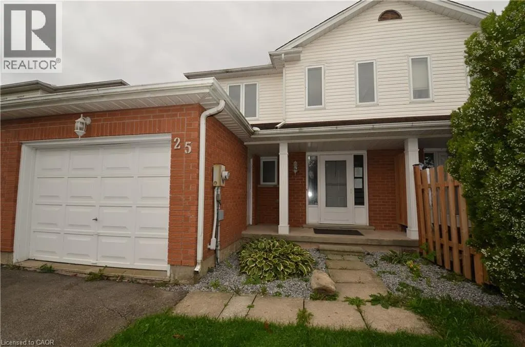 25 DEVINE Crescent