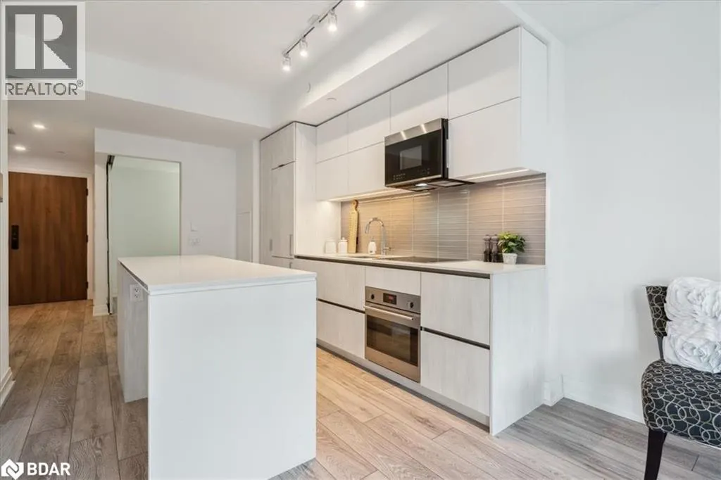 21 PARK Street E Unit# 315, #315