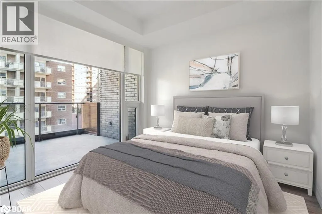 21 PARK Street E Unit# 315, #315