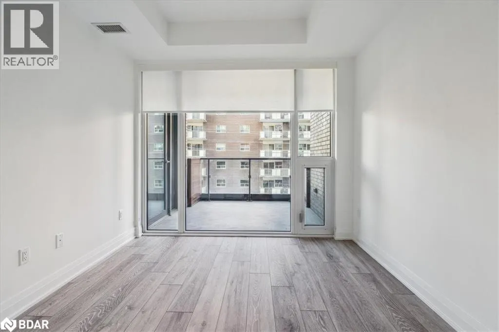 21 PARK Street E Unit# 315, #315