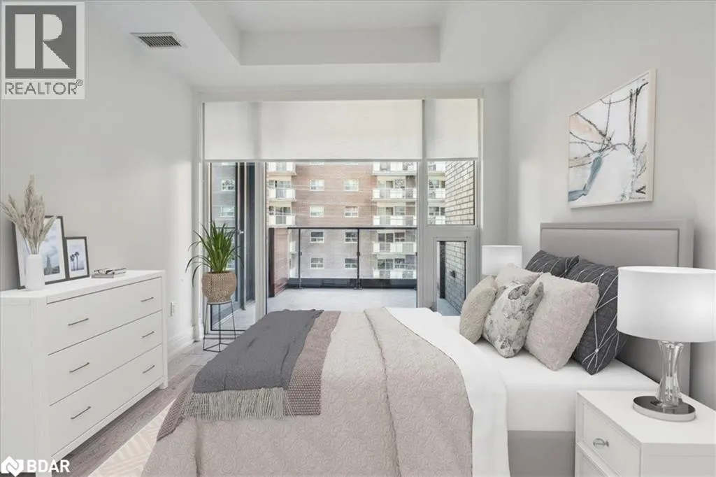 21 PARK Street E Unit# 315, #315