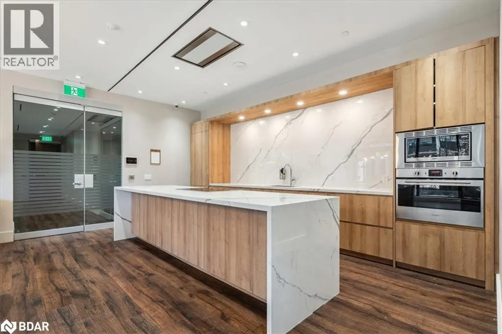 21 PARK Street E Unit# 315, #315