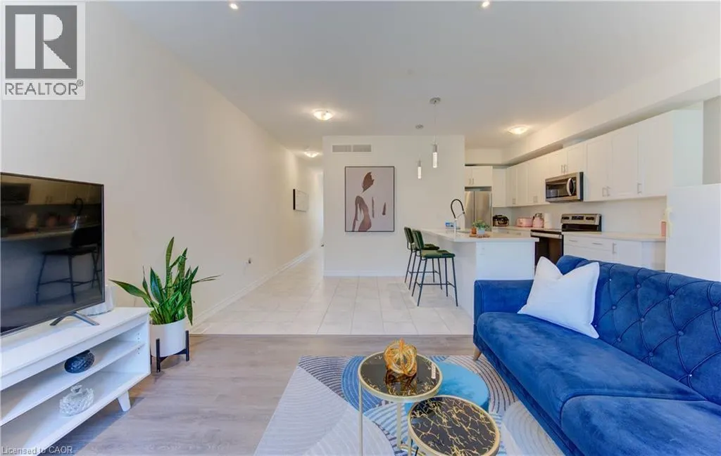 385 WESTWOOD Drive Unit# B, #B