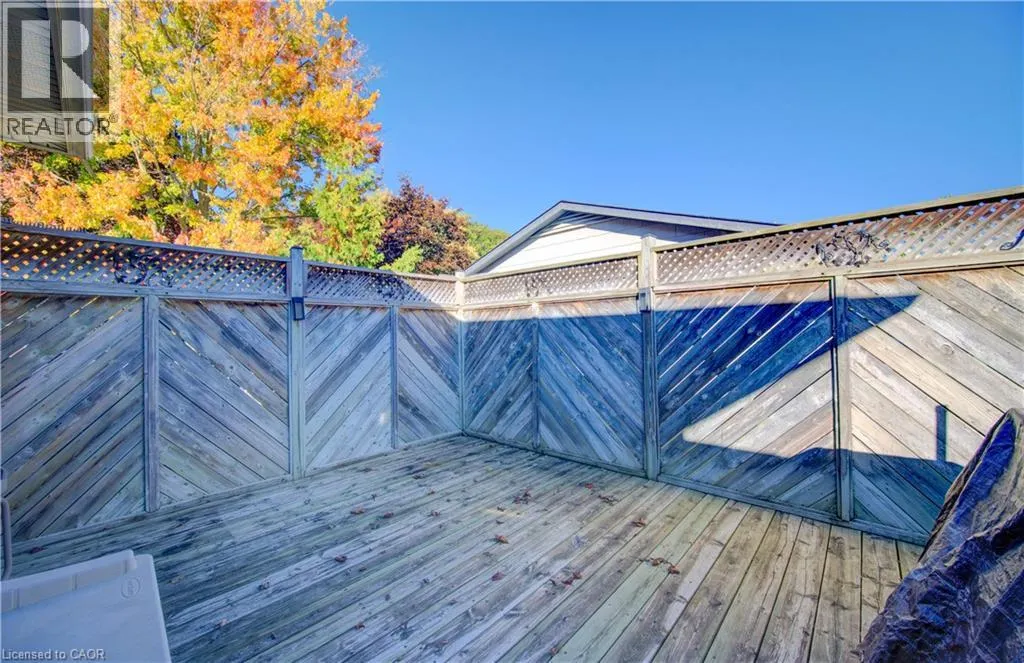 55 GRACEFIELD Crescent