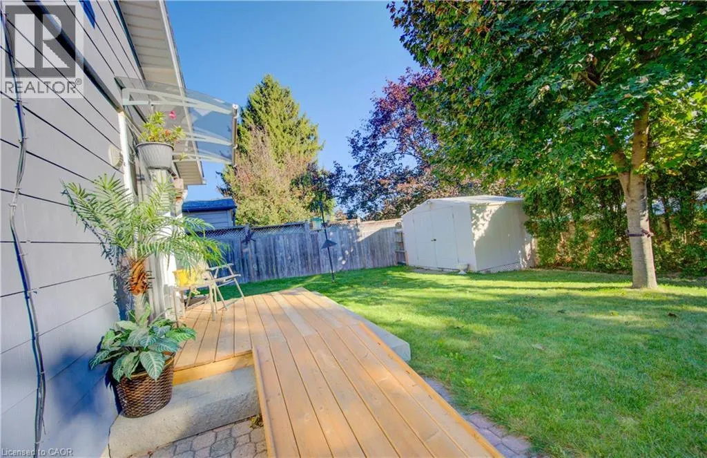 55 GRACEFIELD Crescent