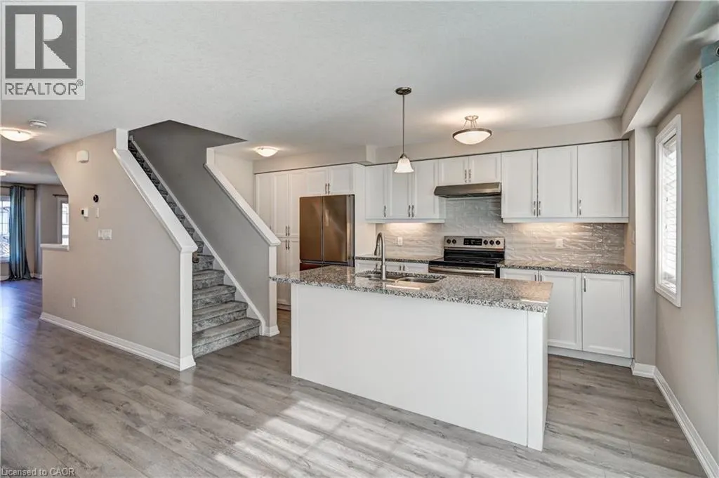 86 MONARCH WOODS Drive