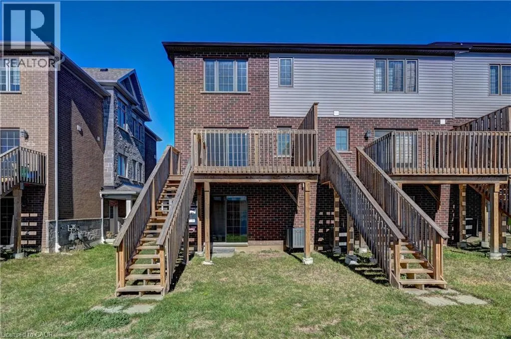 86 MONARCH WOODS Drive