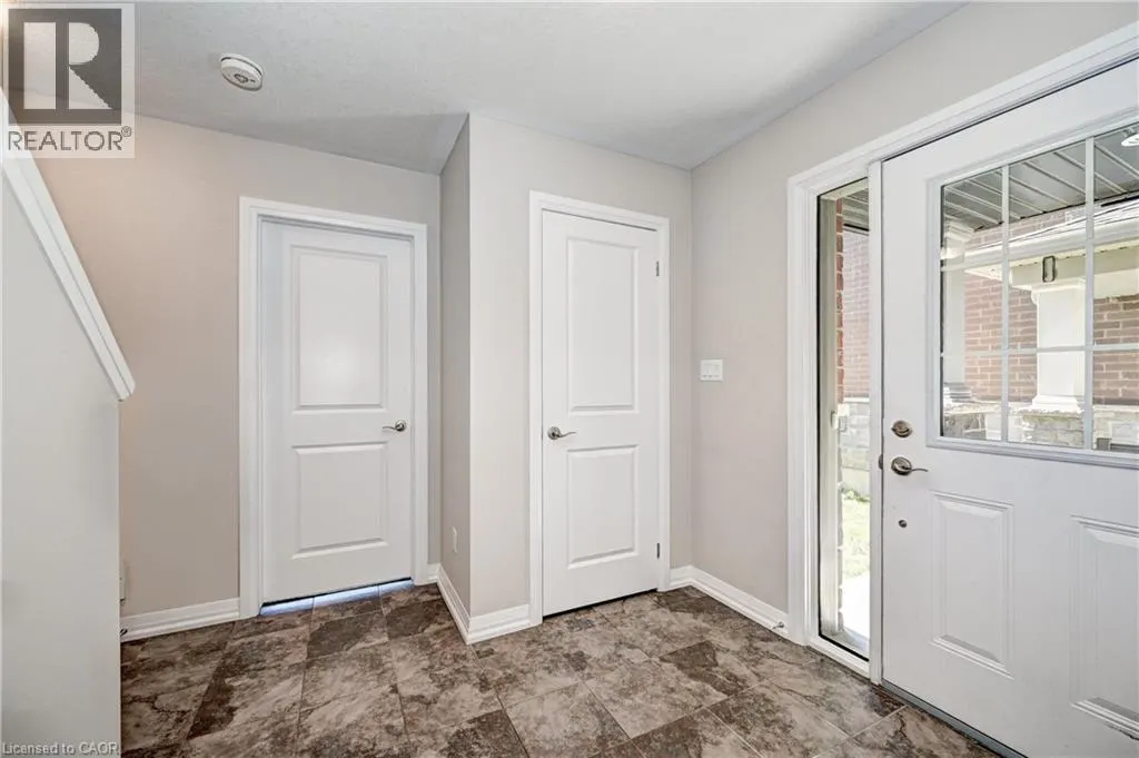 86 MONARCH WOODS Drive