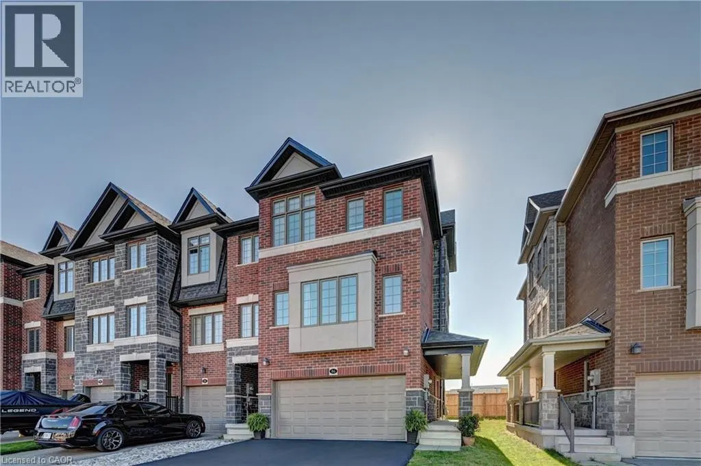 86 MONARCH WOODS Drive