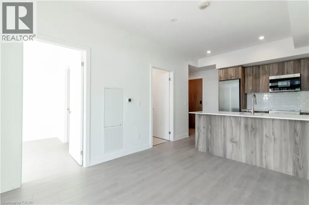 25 WELLINGTON Street S Unit# 1802, #1802