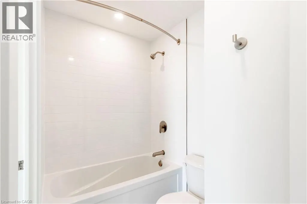 25 WELLINGTON Street S Unit# 1802, #1802