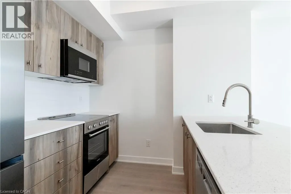25 WELLINGTON Street S Unit# 1802, #1802
