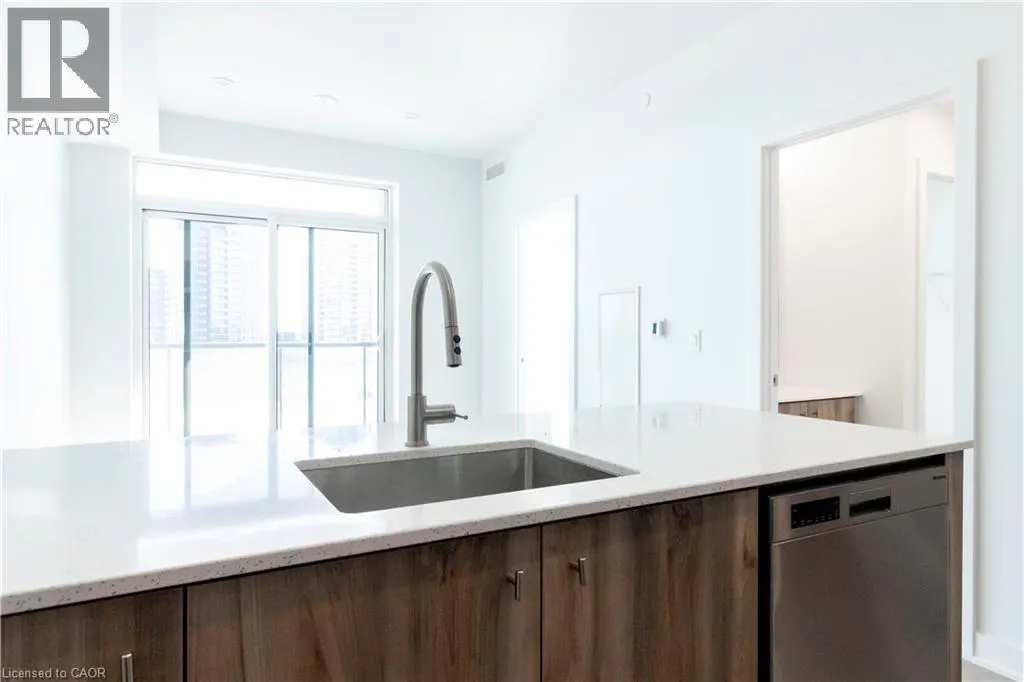 25 WELLINGTON Street S Unit# 1802, #1802