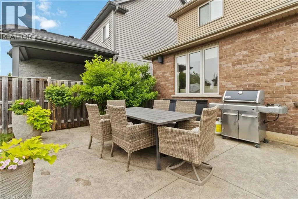 15 YARINGTON Drive