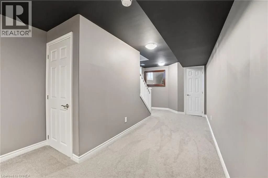 15 YARINGTON Drive