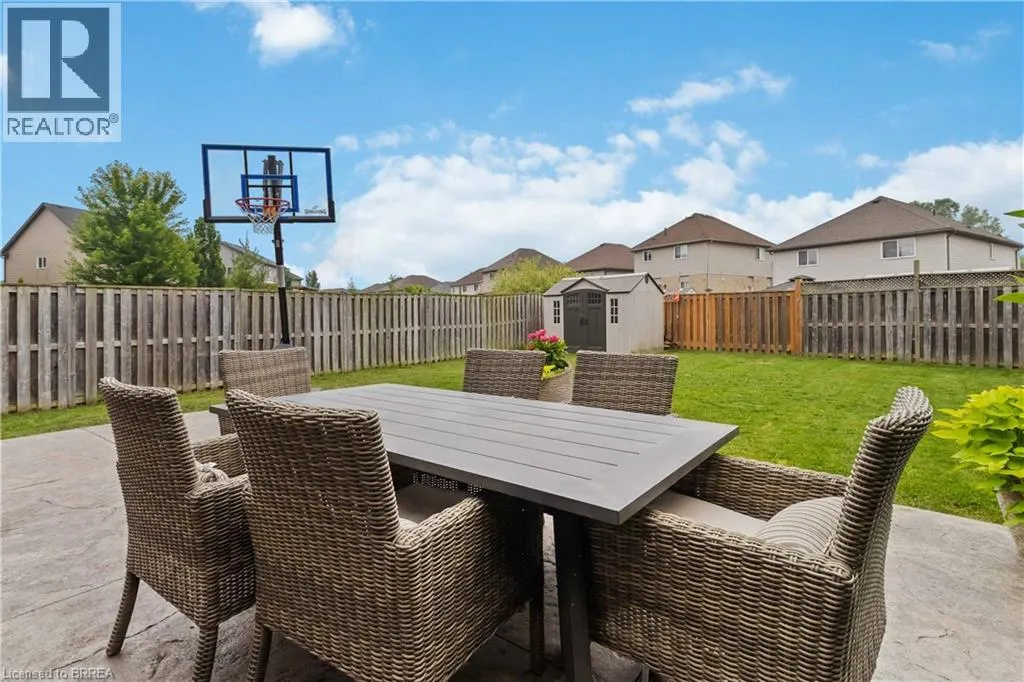 15 YARINGTON Drive