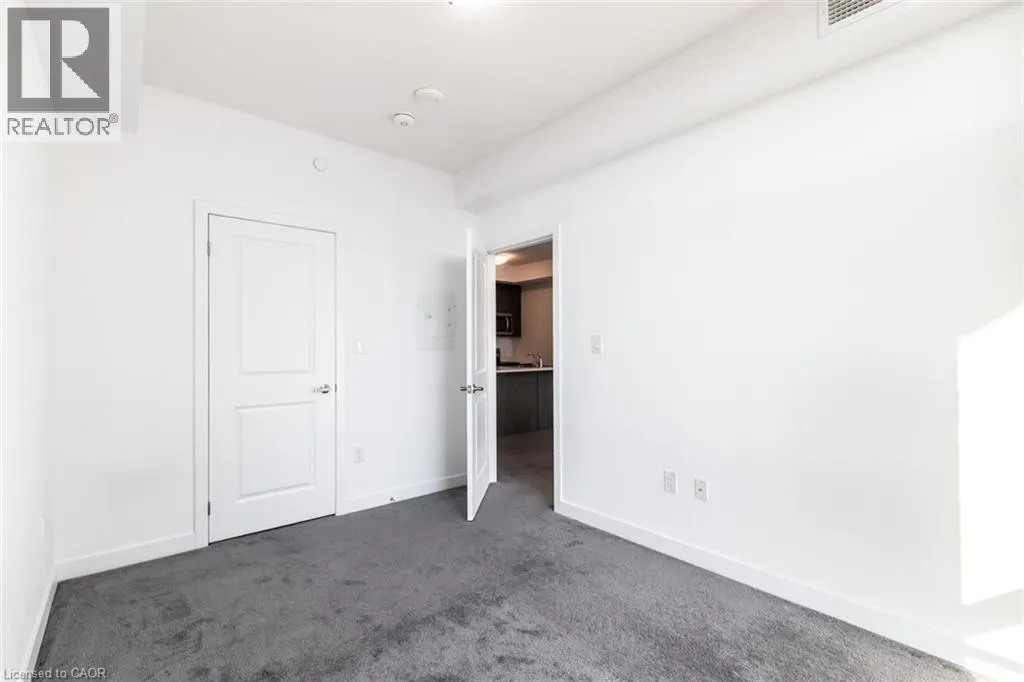 450 DUNDAS Street E Unit# 326, #326
