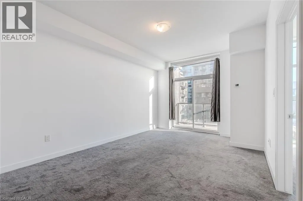 450 DUNDAS Street E Unit# 326, #326