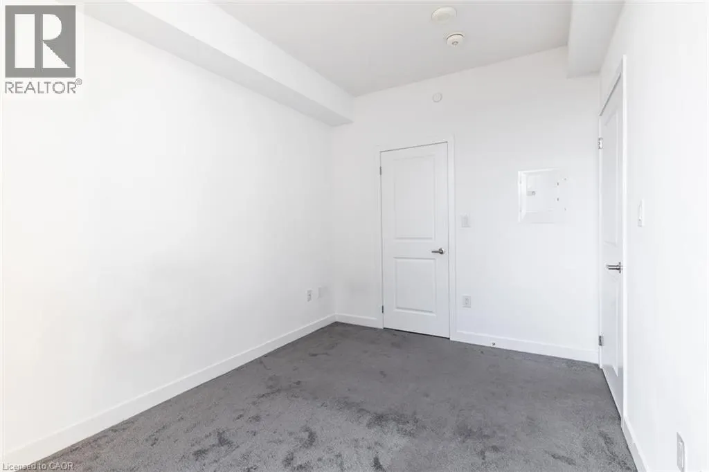 450 DUNDAS Street E Unit# 326, #326