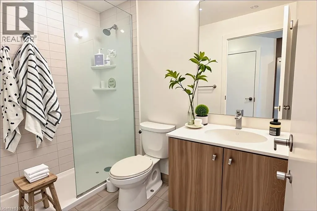 5 WELLINGTON Street S Unit# 1803, #1803