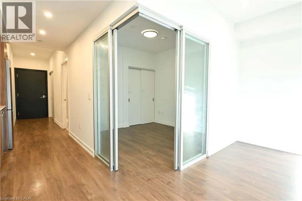 5 WELLINGTON Street S Unit# 1803, #1803