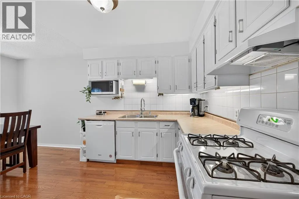 1011 WHITE OAK Drive Unit# 20, #20