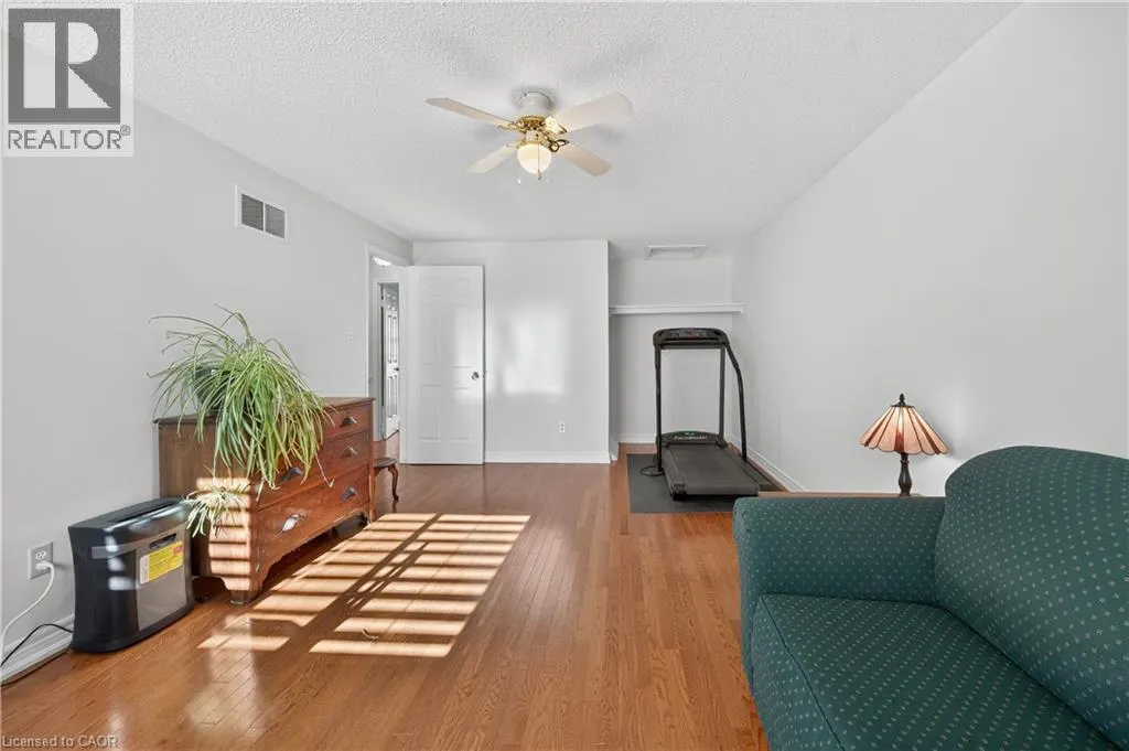 1011 WHITE OAK Drive Unit# 20, #20