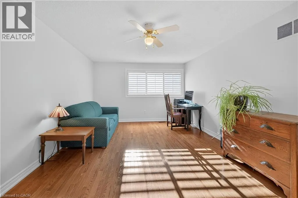 1011 WHITE OAK Drive Unit# 20, #20