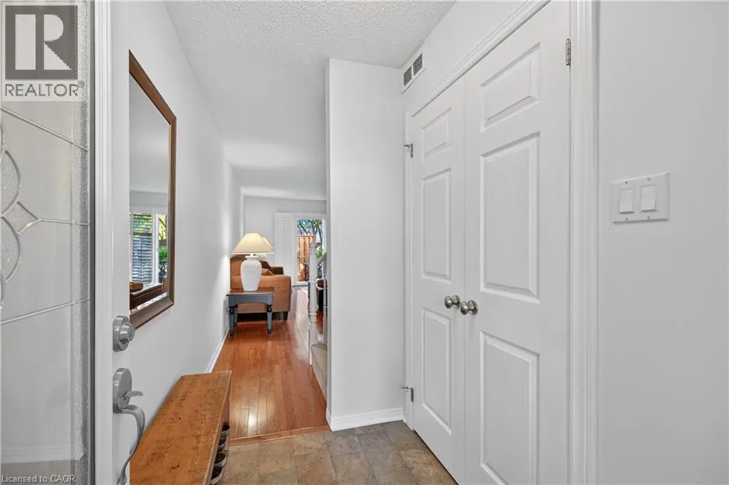 1011 WHITE OAK Drive Unit# 20, #20